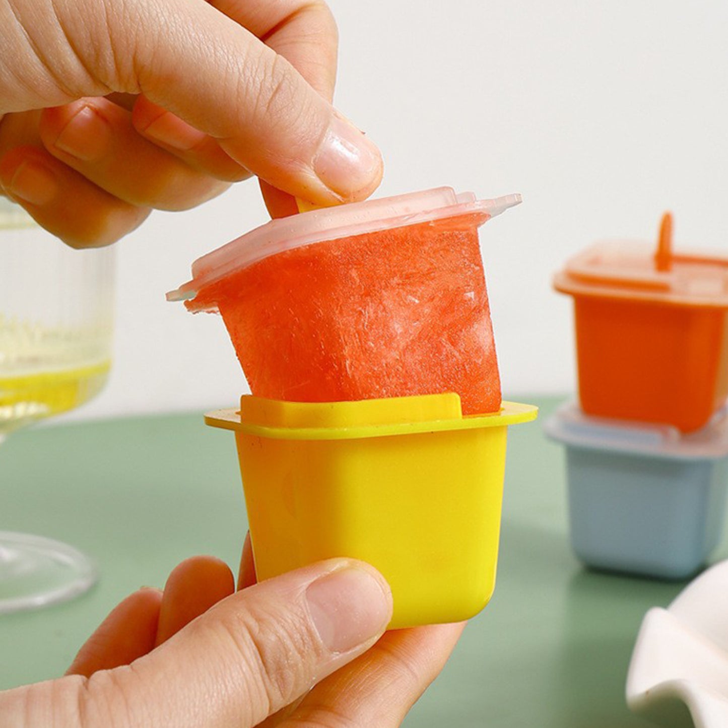 6pcs Silicone Ice Cubes Tray with Lid