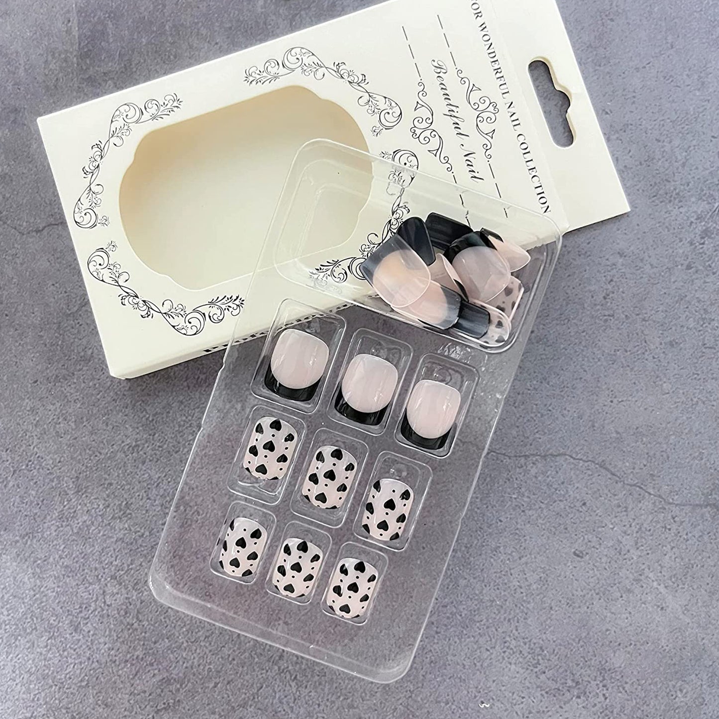 Cute Mini Hearts Short Square Press-on Nails