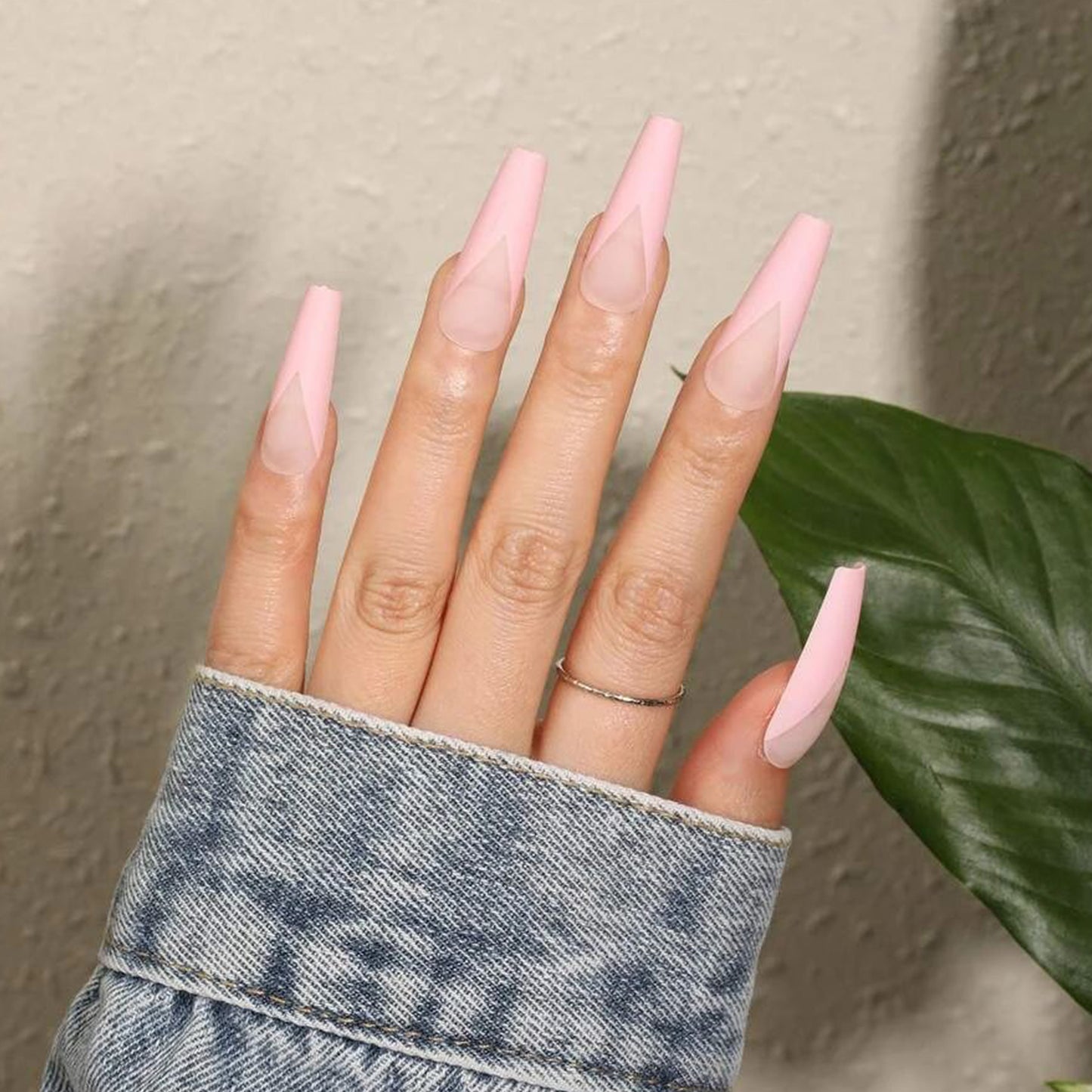 Elegant Pink French V Shape Long Press-on Nails