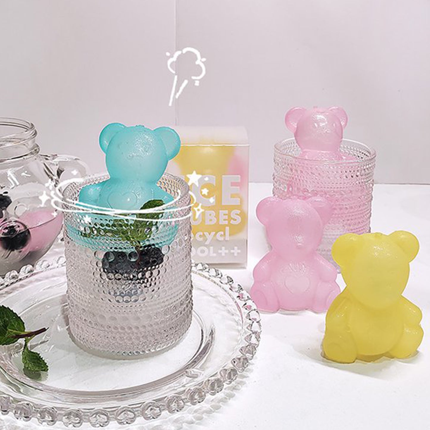 Reusable Fast Freezing Ice Cube Plastic Bear Ice Mold