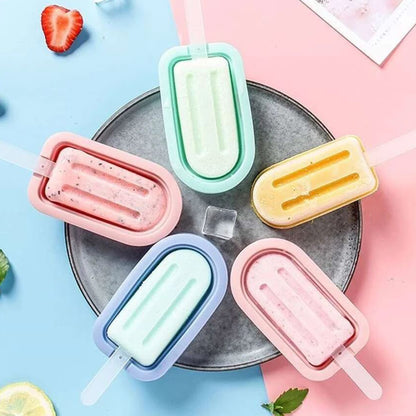 Heart & Striped Shaped Silicone Popsicles Molds (Set of 4)