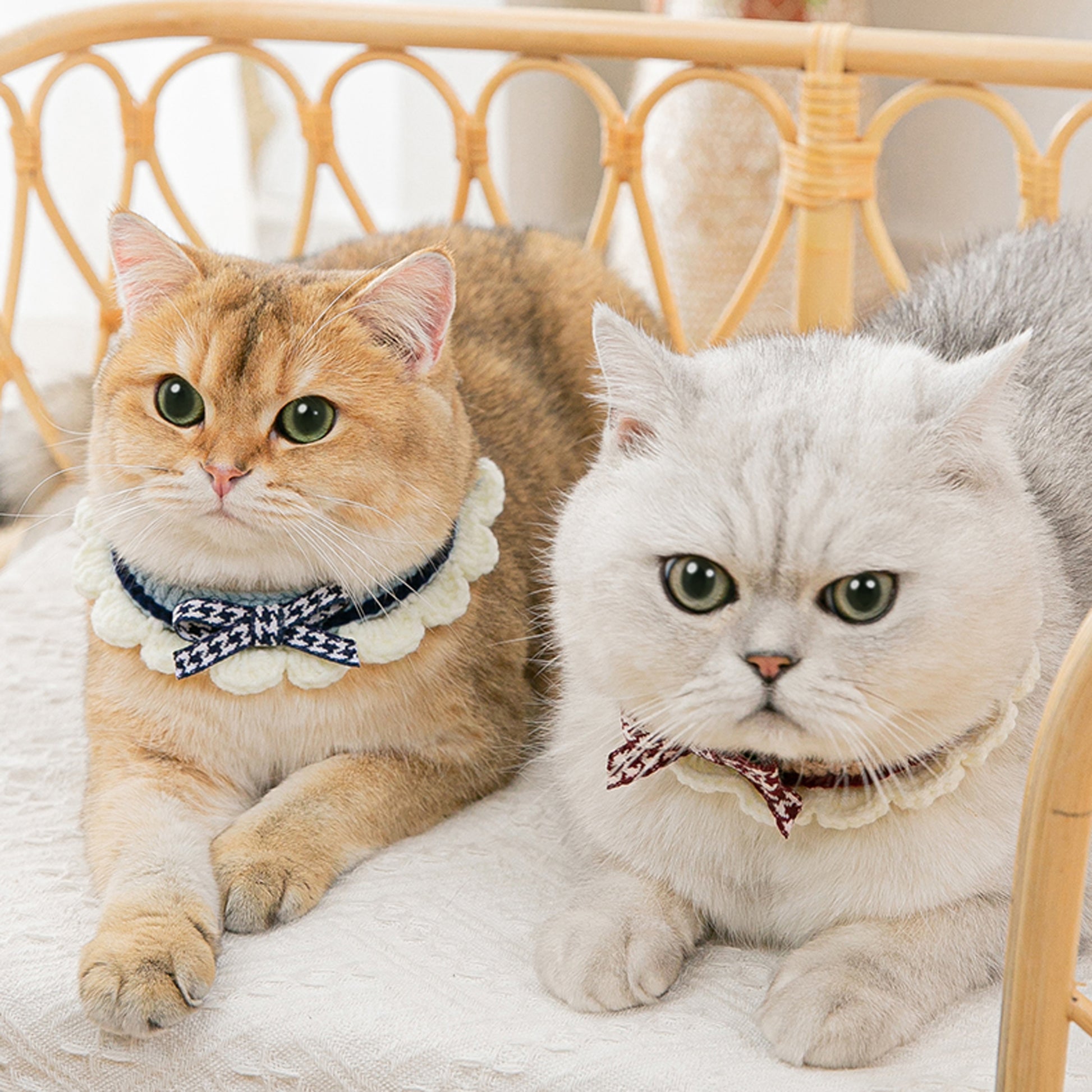 Lovely Crochet Pet Collar Cat Dog Neckwear.